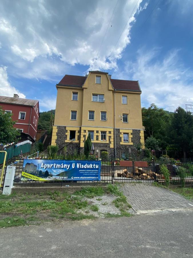 Apartmany U Viaduktu 46 Усті-над-Лабем Екстер'єр фото